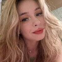 Emmy_Roses avatar