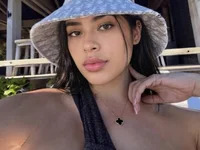 AbrilCollins avatar