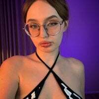 AdeLuna avatar