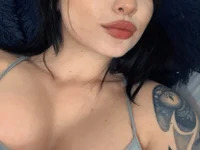 Adeelinee_Devouur avatar