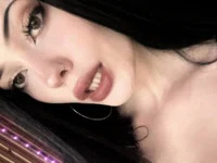 Alluring_Silk avatar