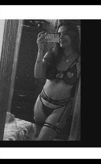 Amber_blossoom (Amber) Nude on Cam: Free Live Webcam Show