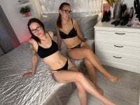 ArianaAndRoxy avatar