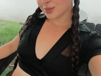 ArianaDominguezPink_ avatar