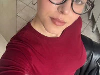 ArianaLeos avatar