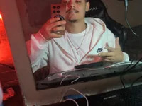 Aveliko98 avatar