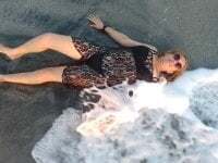 BLONDE_SEXYHOT avatar