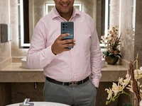 BustlingShirt avatar