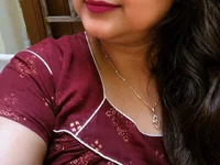 Curvy-Milf-Puja avatar
