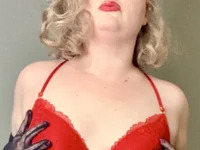 CurvyRetroKitty avatar