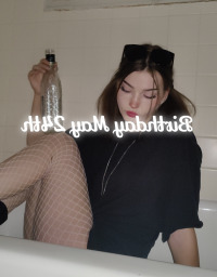 Ella-Blue avatar