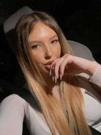 EllaAzianaa avatar