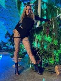 Elly_Caramelly avatar