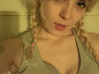 Elsa-Doll avatar