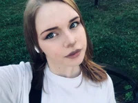 HolyHoneyBunny avatar
