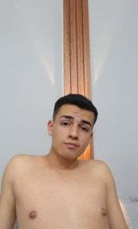 Hotboy21_ avatar