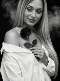 IsaVelvetxxx avatar
