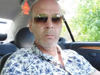 Iulian81 avatar