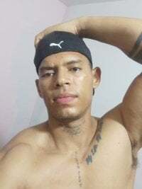 LatinoXXl23cm avatar