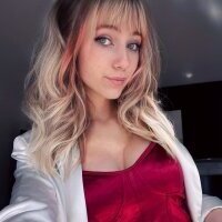 LuciaYoung avatar