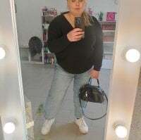 Mommy-girl-Lola avatar