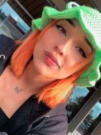 NickiYoung avatar