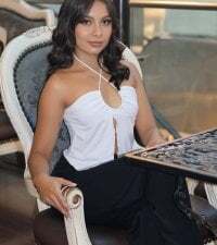 Nicollewest1 avatar