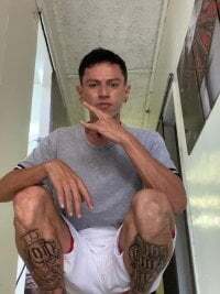 NiksonCoupleAndy avatar