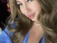 NinaTender22 avatar