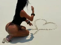 Prettyluxee avatar