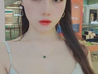 Q-Mia avatar