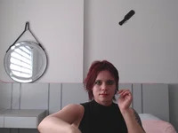 Red_RoxyFoxy avatar
