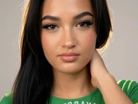 Roxane_Tall avatar