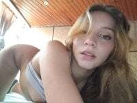 Samanthaa__1 avatar
