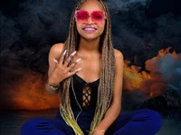 SexxxyPinky avatar
