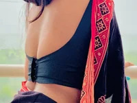 Shrutiii avatar