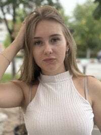 SweetSophia20 avatar