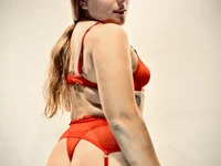 Tastyivyrose avatar