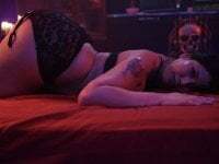 TheCrimsonBlairDarling avatar