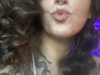 Tikisweetz25 avatar