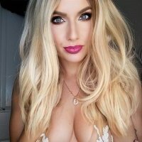 Tinkerbell822 avatar