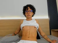 Travis_black_ avatar