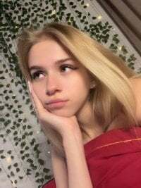 Very_Cute_Girl avatar