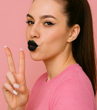 Wetgirlrose avatar