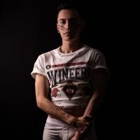 YoungAndyy avatar