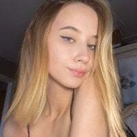 adriana_kittyy avatar