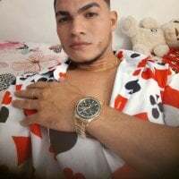 adriansexy28 avatar