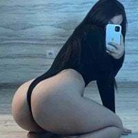 Evadelli Nude on Cam: Free Live Webcam Show & Chat