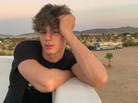 hot_BOY_0_7 avatar