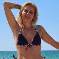 hothot2345 avatar